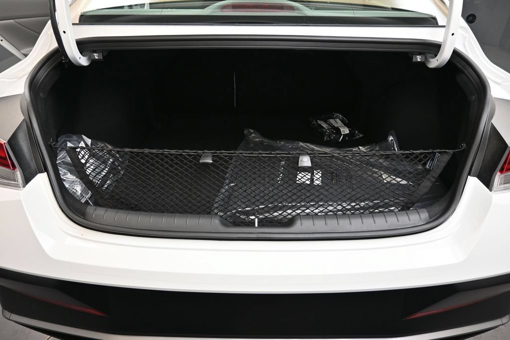 New 2026 Hyundai Elantra SEL Sport Premium FWD image 17