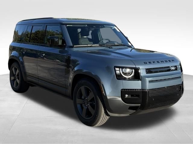 New 2026 Land Rover Defender 110 S image 7