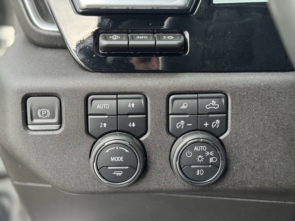 Used 2023 Chevrolet Silverado 1500 High Country w/ High Country Premium Package image 20