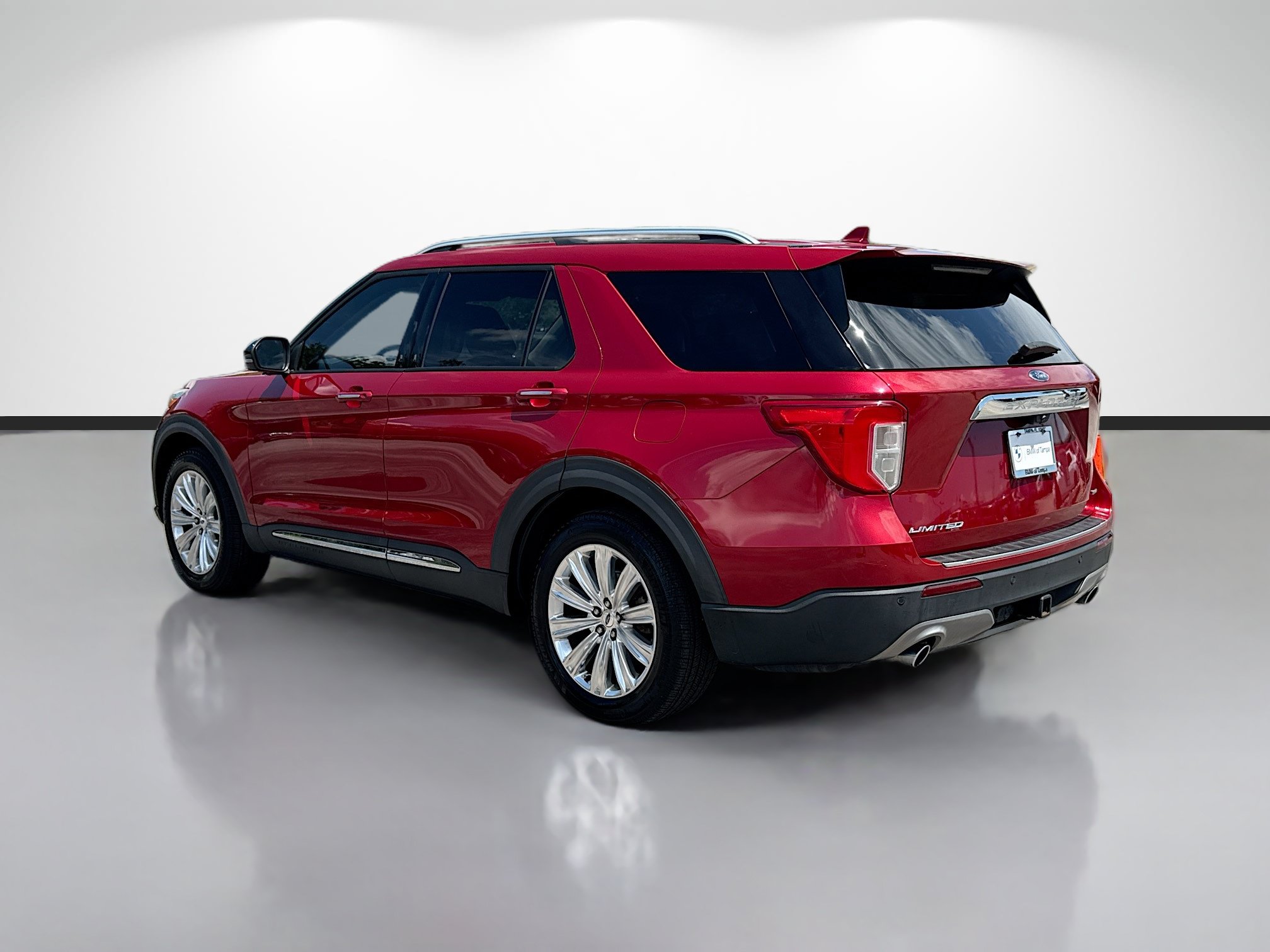 Used 2020 Ford Explorer Limited w/ Class III Trailer Tow Package RWD image 5