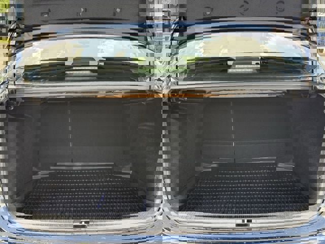 Used 2025 Toyota Corolla LE image 31