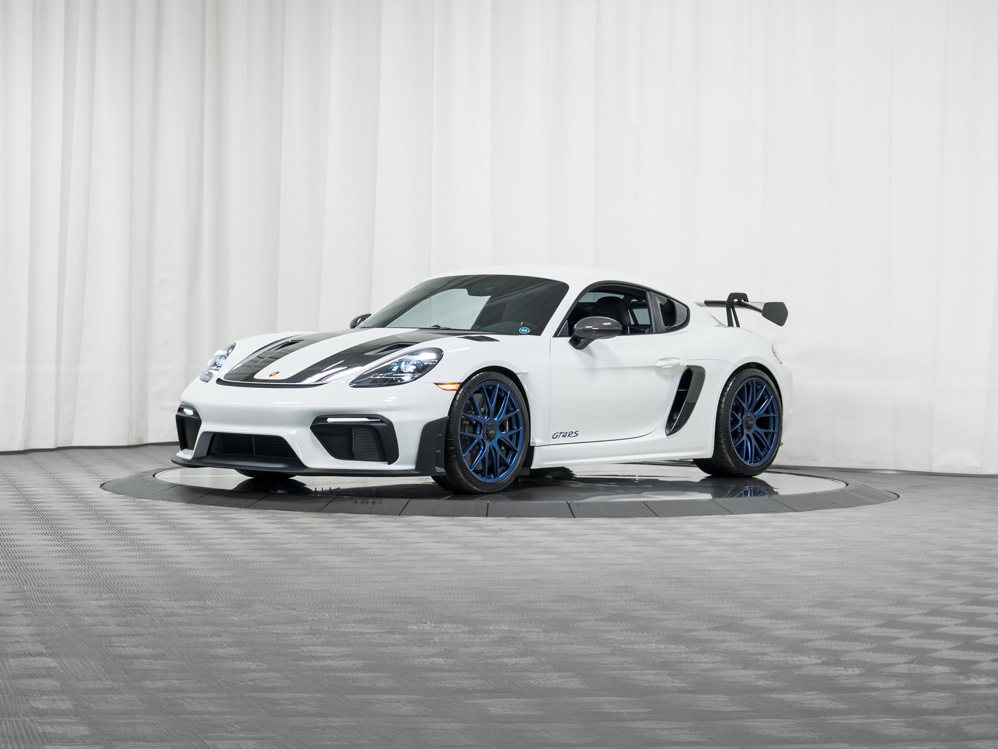Used 2024 Porsche 718 Cayman GT4 RS image 38