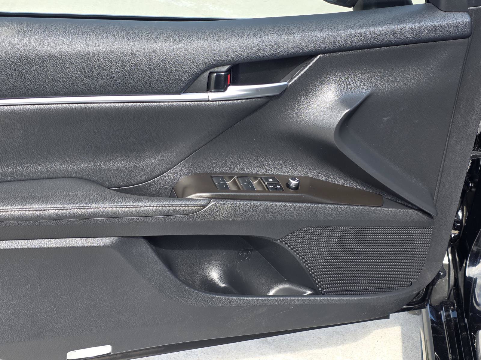 Used 2024 Toyota Camry XSE FWD image 14