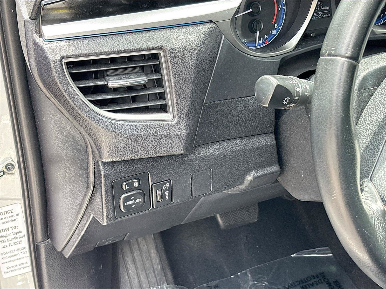 Used 2014 Toyota Corolla S FWD image 10