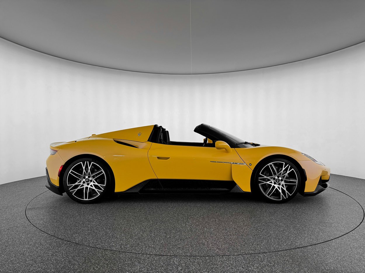 Used 2023 Maserati MC20 Spyder image 7