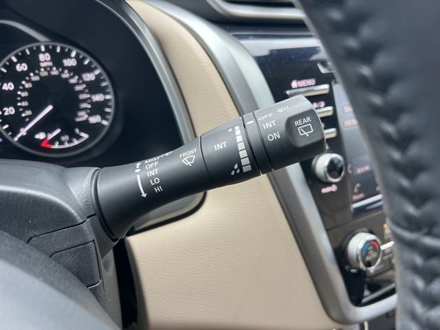 Used 2022 Nissan Murano Platinum w/ Cargo Package image 16