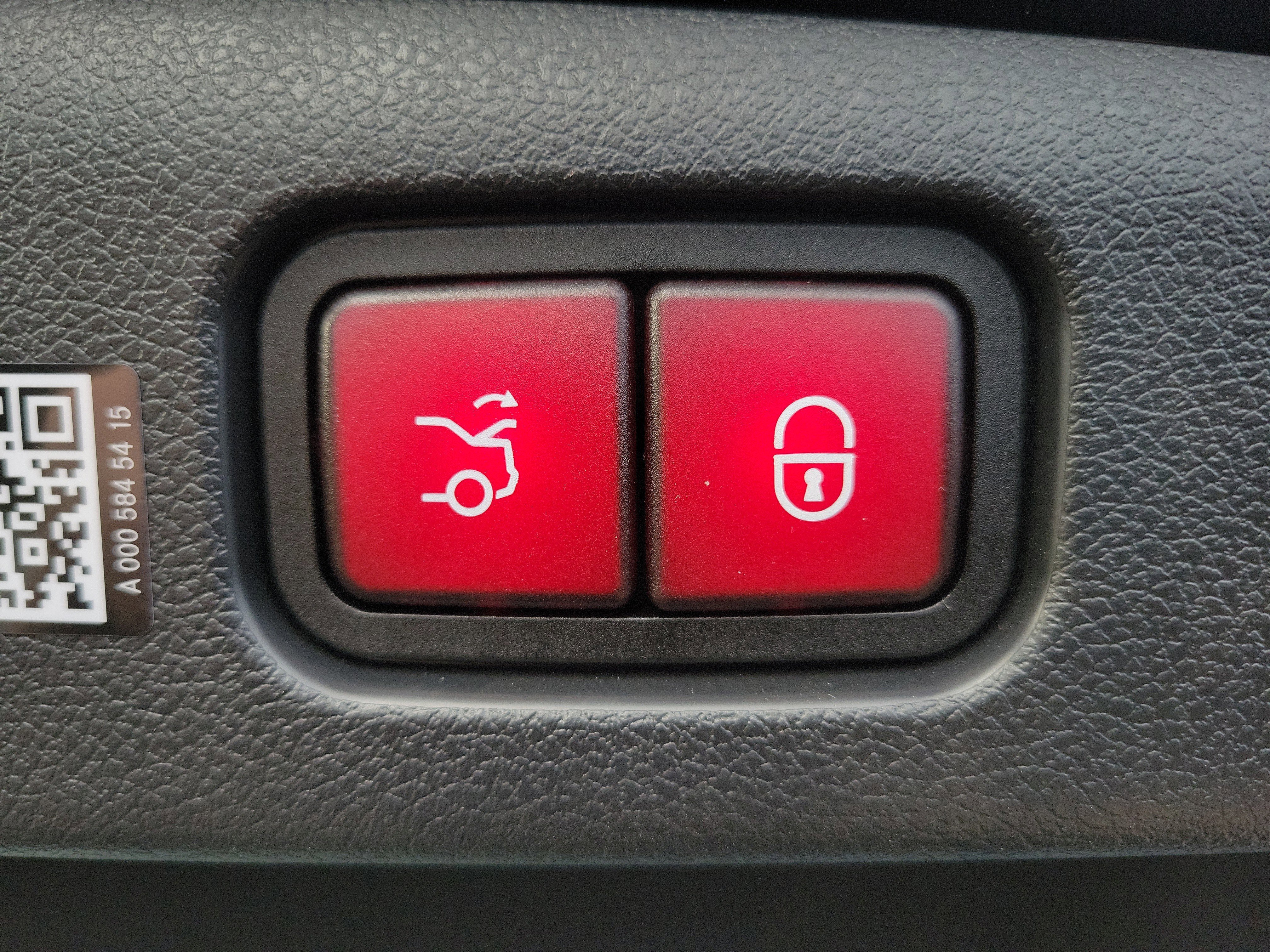 New 2026 Mercedes-Benz E 53 AMG e 4MATIC Sedan image 5