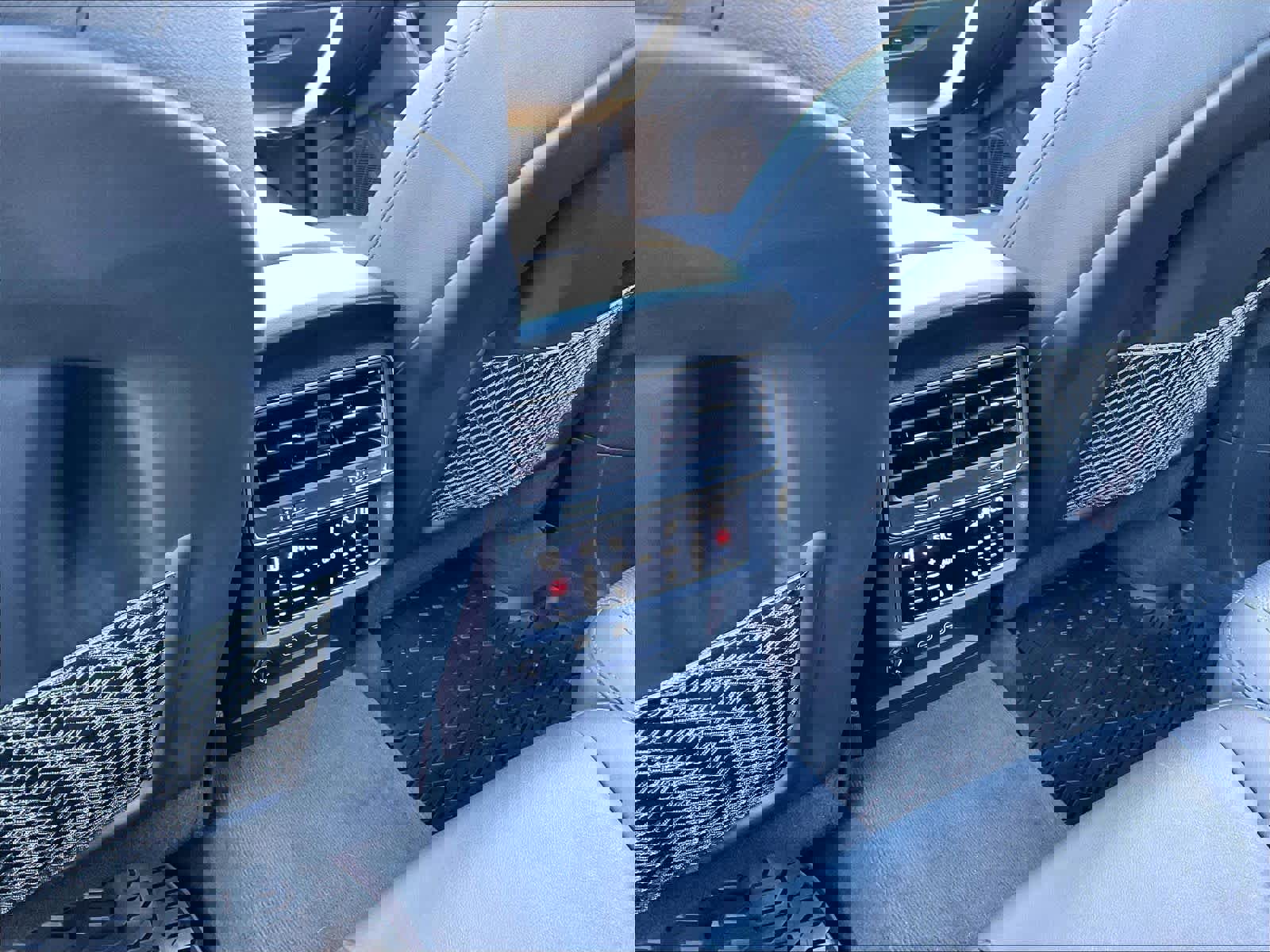 Used 2023 Audi Q7 Premium Plus image 37