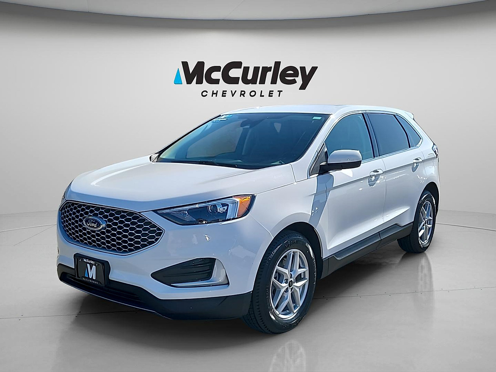 Used 2024 Ford Edge SEL AWD/4WD image 3
