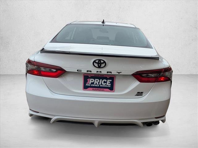 Used 2022 Toyota Camry SE w/ Carpet Mat Package (TMS) AWD/4WD image 7