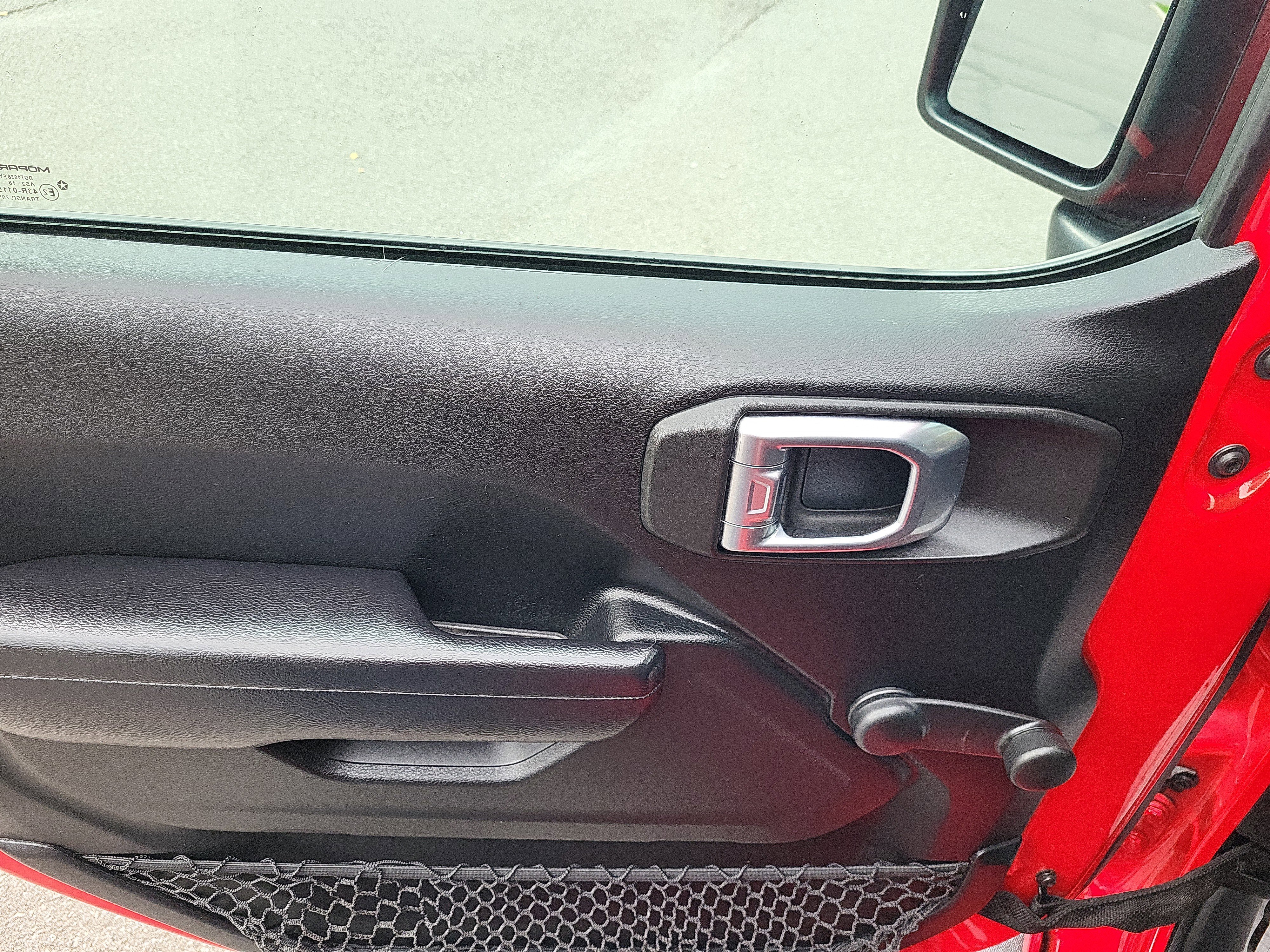 Used 2018 Jeep Wrangler Unlimited Sport image 3