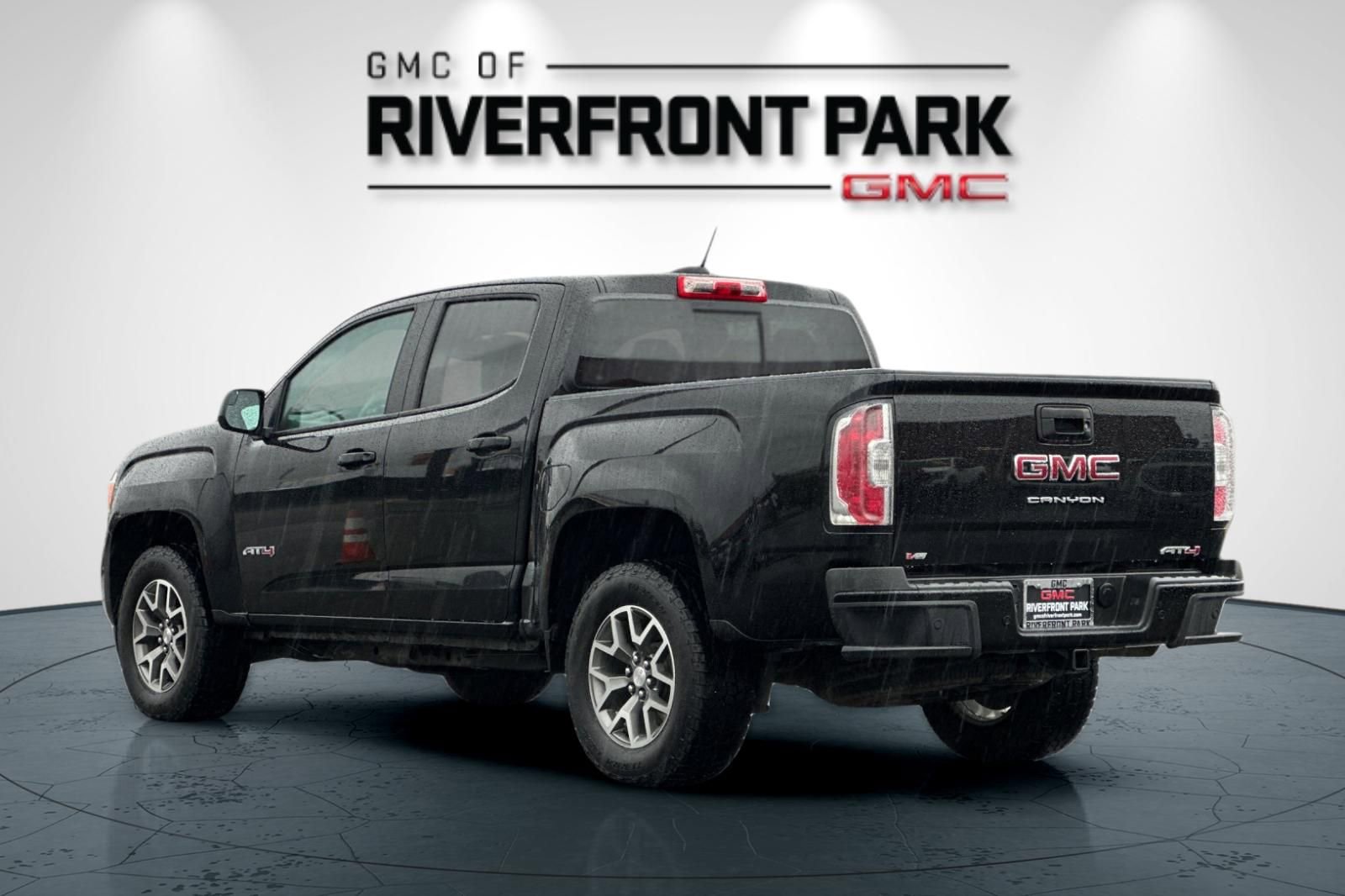 Used 2022 GMC Canyon AT4 w/ Trailering Package AWD/4WD image 5