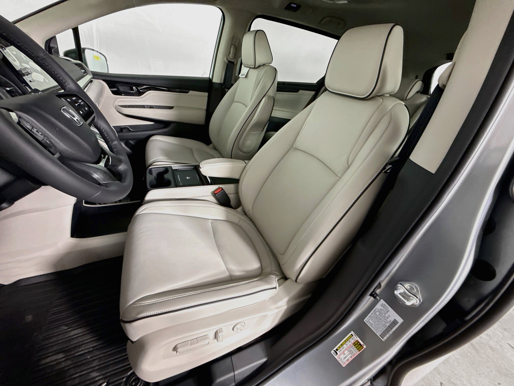New 2027 Honda Odyssey Touring image 26