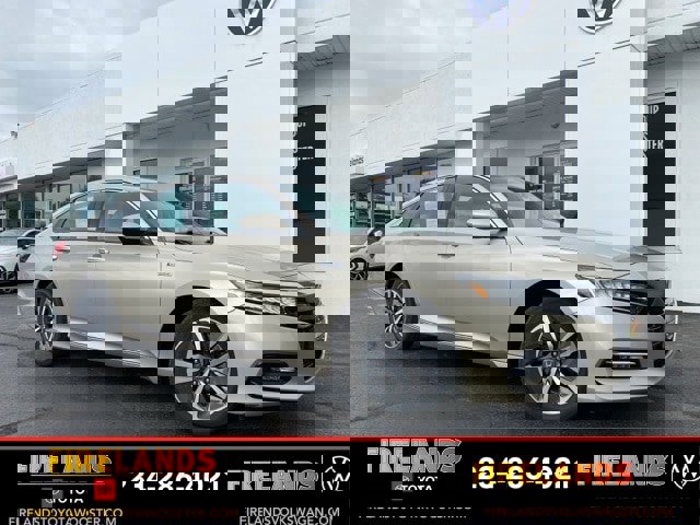 Used 2018 Honda Accord Touring image 1