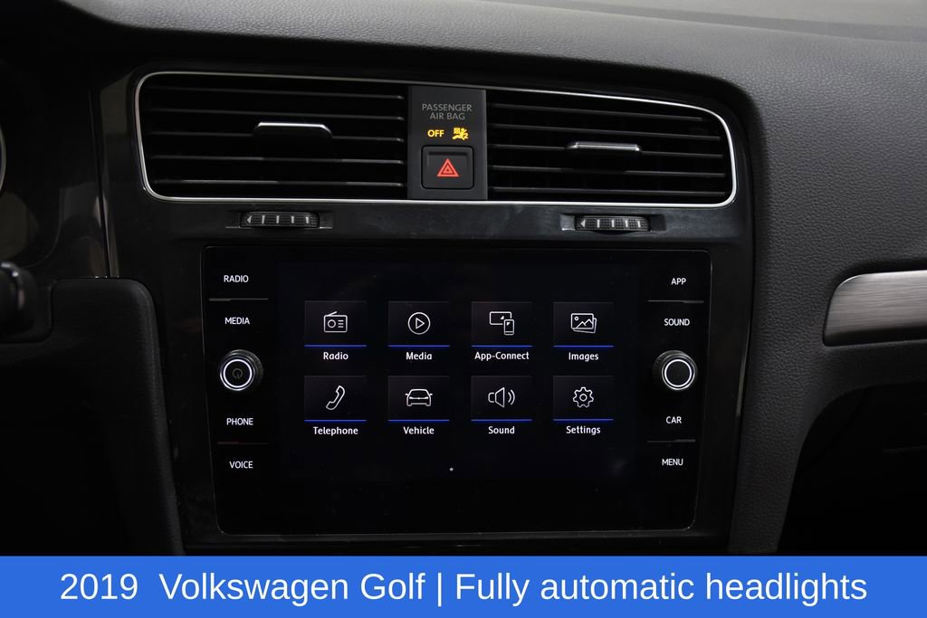 Used 2019 Volkswagen Golf SE w/ Driver Assistance Package FWD image 18