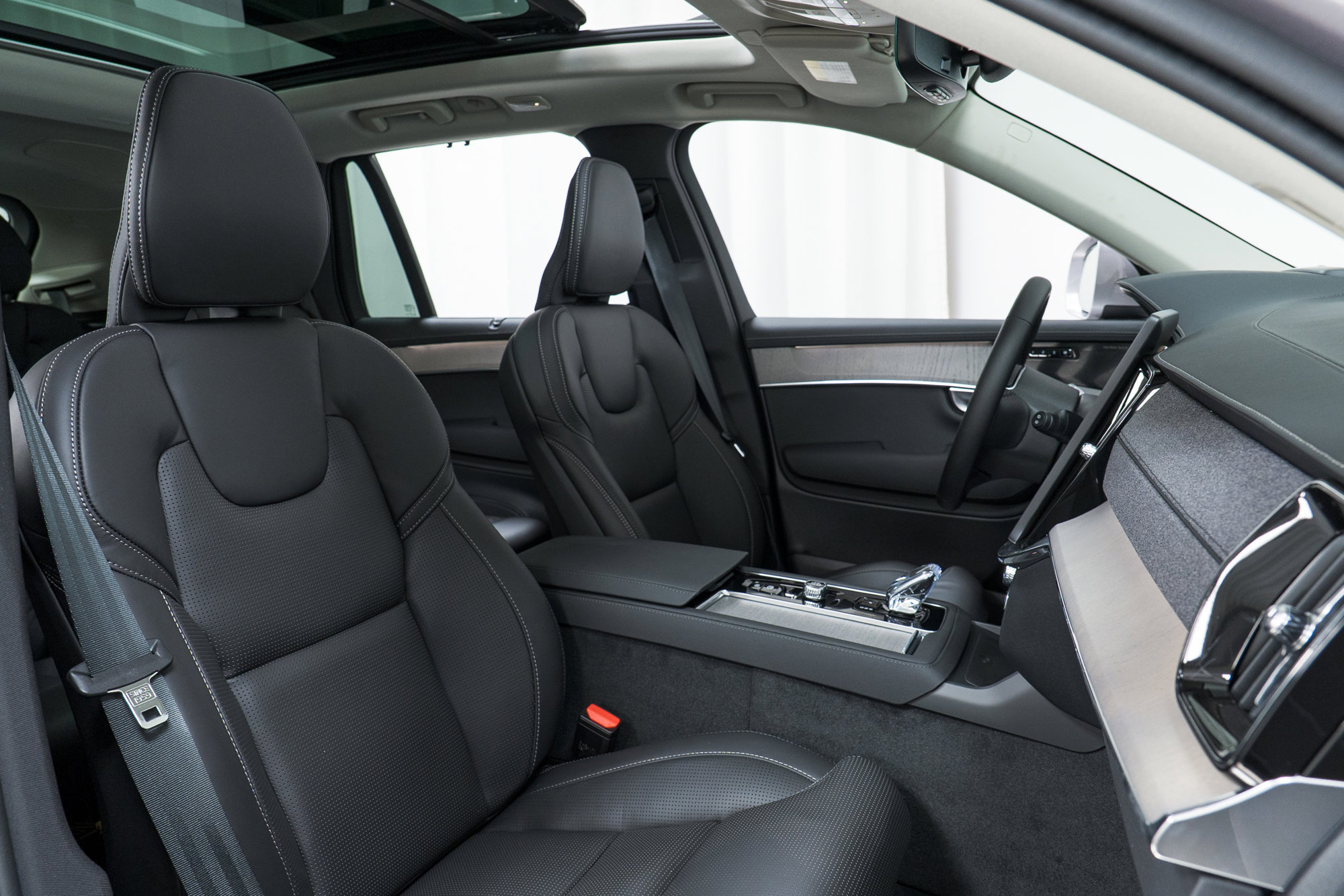 New 2026 Volvo XC90 B5 Ultra w/ Protection Package image 22