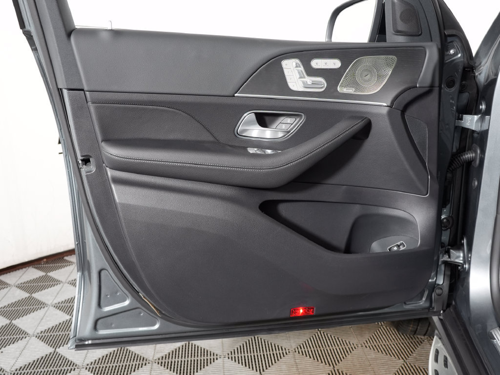 Certified 2026 Mercedes-Benz GLS 450 4MATIC image 26