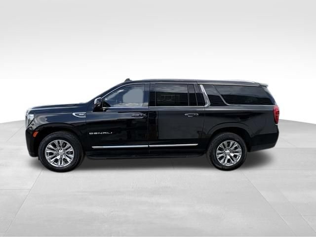 Used 2023 GMC Yukon XL Denali AWD/4WD image 12