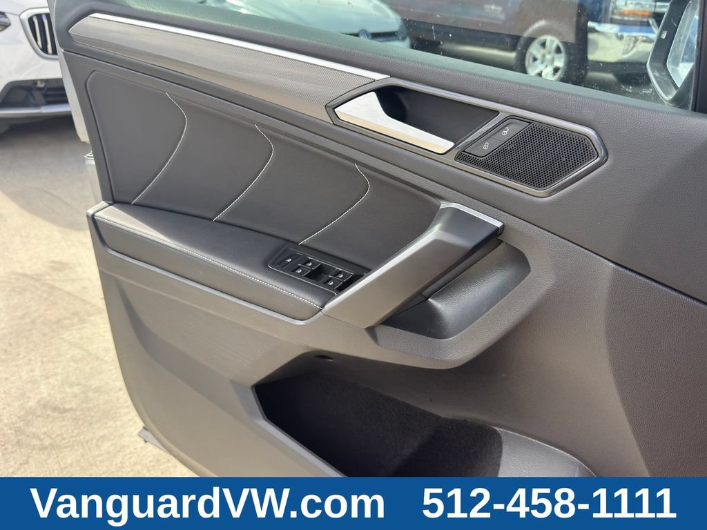 Used 2023 Volkswagen Tiguan SE R-Line FWD image 25