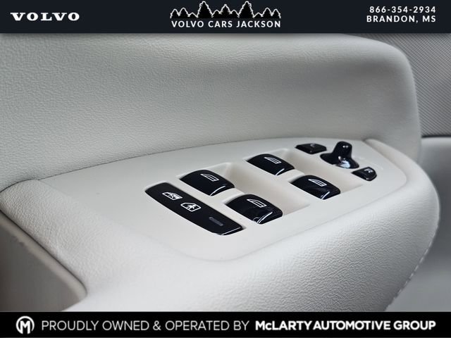 New 2026 Volvo XC90 B6 Ultra w/ Protection Package image 16