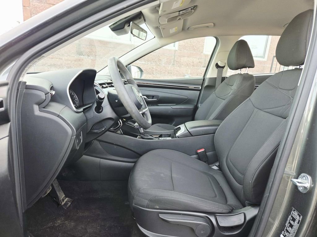 Used 2023 Hyundai Tucson SE image 11