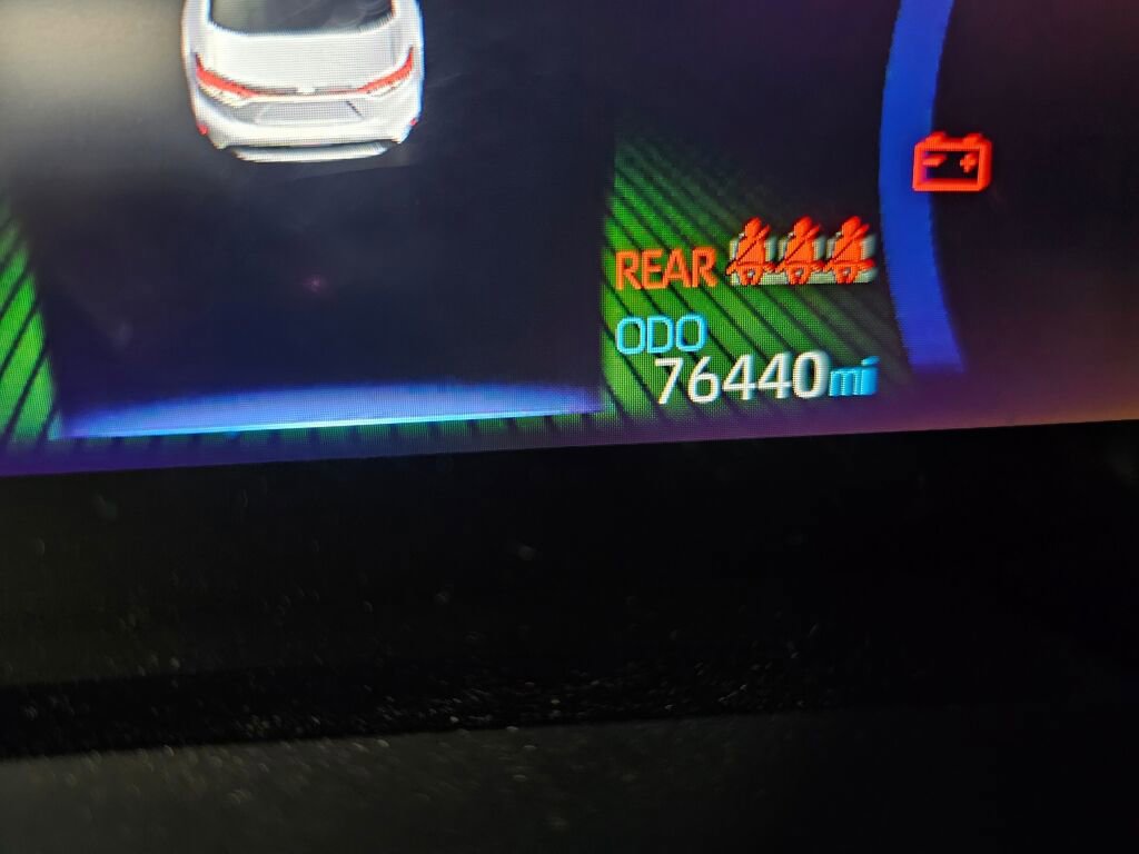 Used 2020 Toyota Corolla LE w/ Carpet Mat Package (TMS) image 25