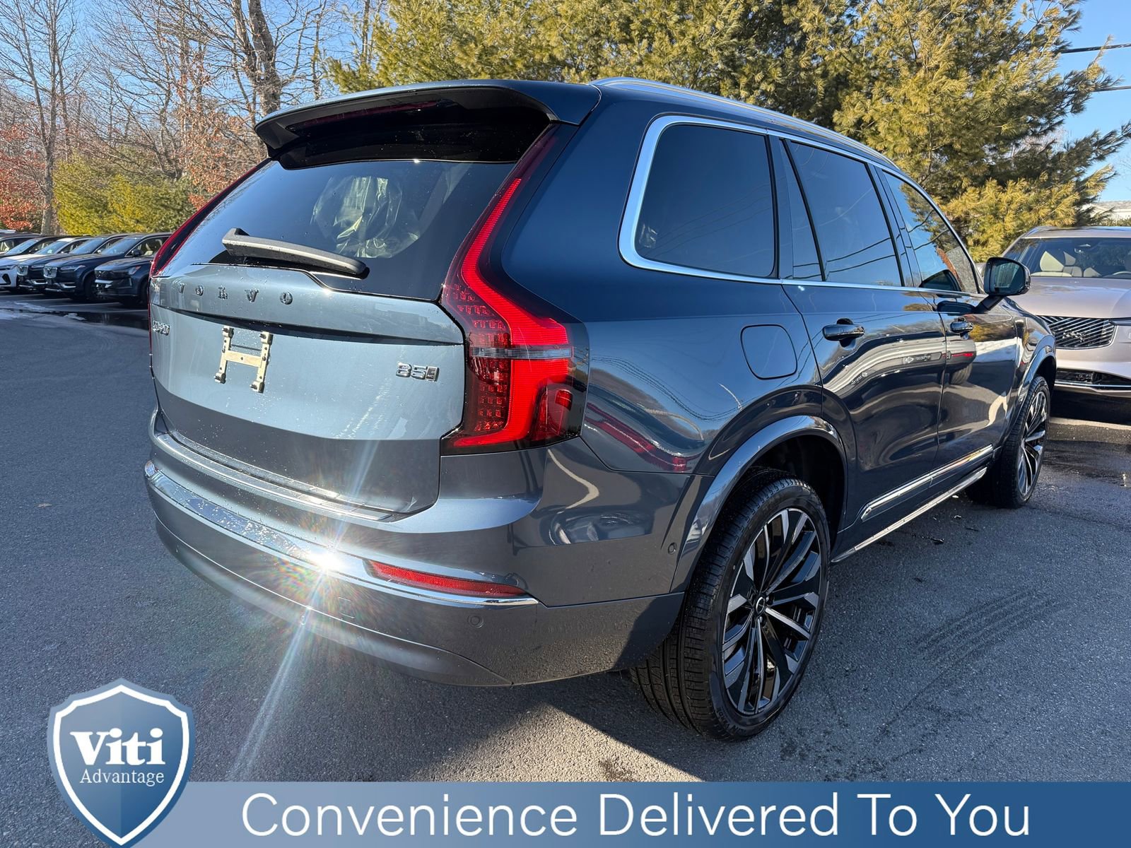 New 2026 Volvo XC90 B5 Plus w/ Protection Package Premier image 8