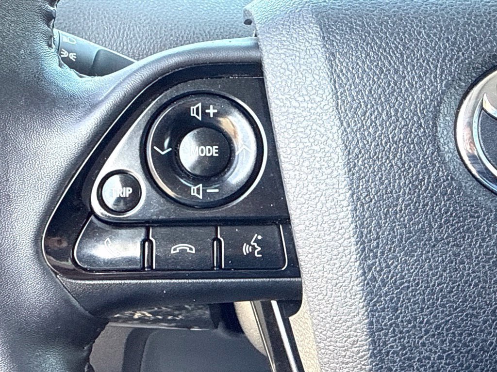 Used 2019 Toyota Prius XLE w/ Premium Convenience Package FWD image 24
