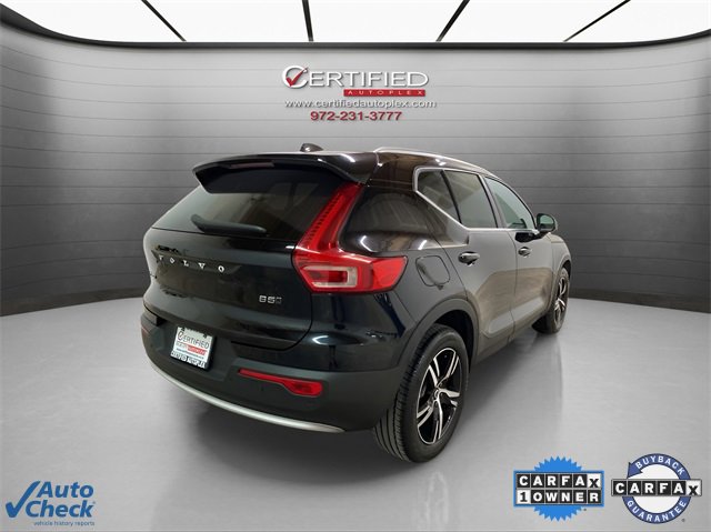 Used 2025 Volvo XC40 B5 Core image 6