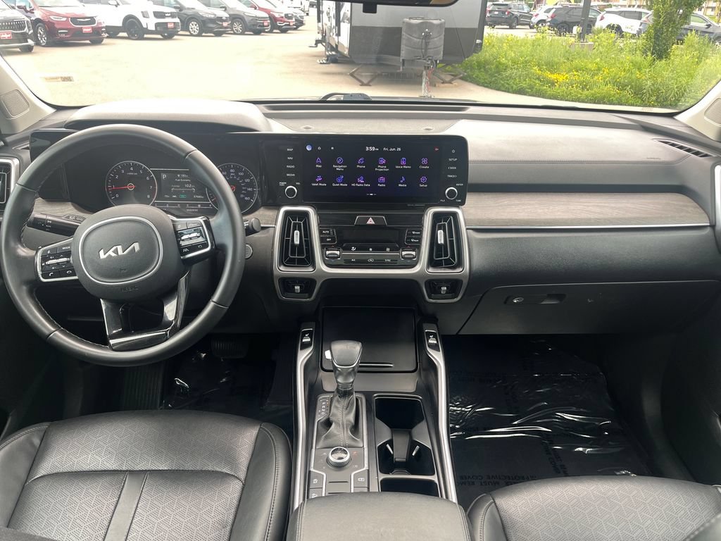 Used 2022 Kia Sorento S w/ Panoramic Sunroof Package AWD/4WD image 32
