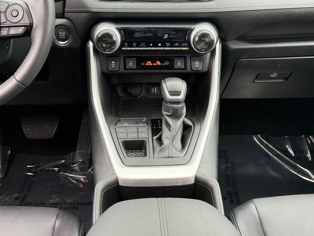 Used 2023 Toyota RAV4 XLE Premium AWD/4WD image 17
