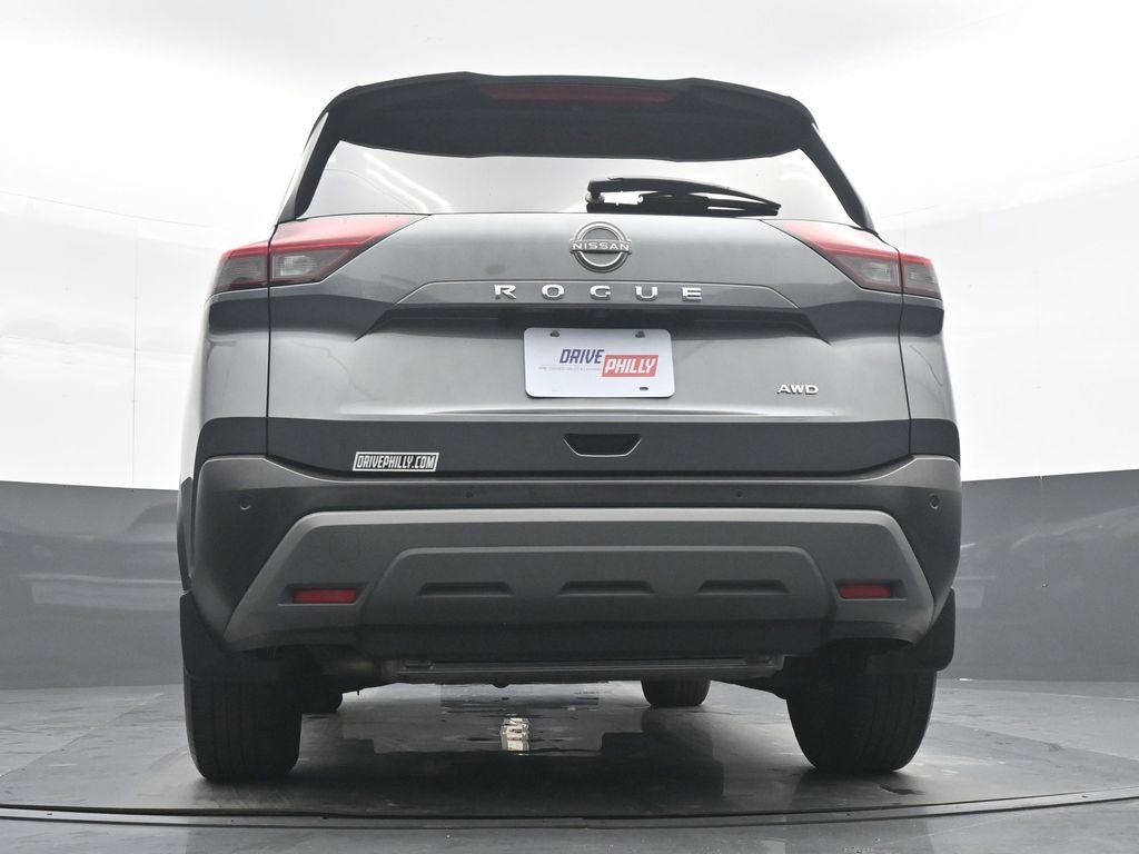 Used 2023 Nissan Rogue S AWD/4WD image 29