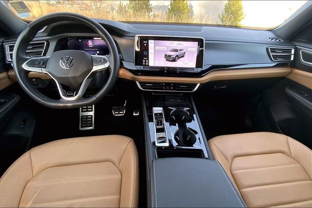 Used 2024 Volkswagen Atlas Cross Sport SEL R-Line image 15