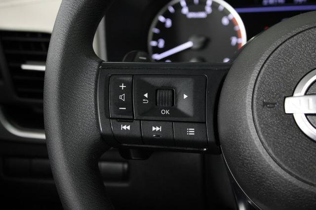 Certified 2024 Nissan Rogue SV FWD image 26