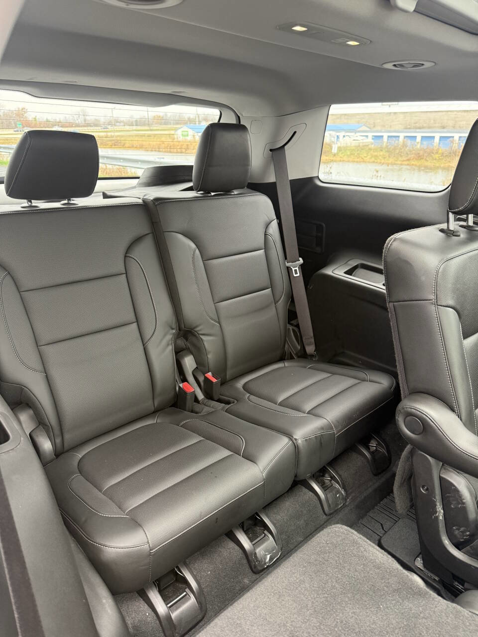 Used 2019 GMC Acadia SLT w/ LPO, Floor Liner Package image 33