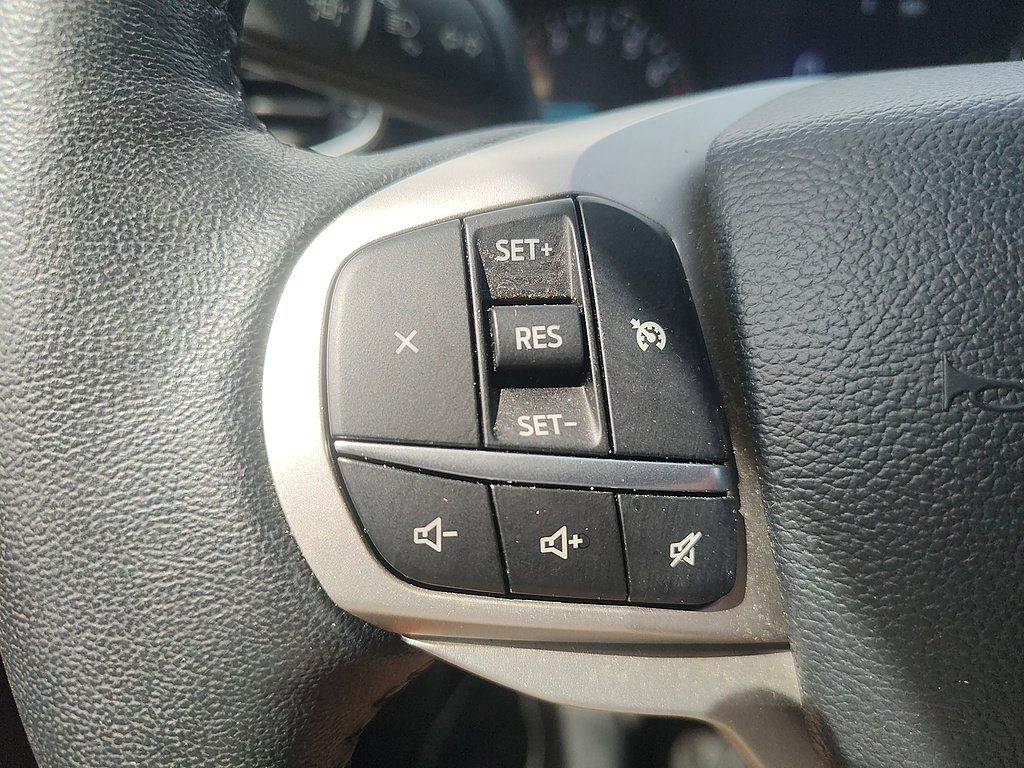 Certified 2024 Ford Explorer XLT w/ Equipment Group 202A RWD image 17