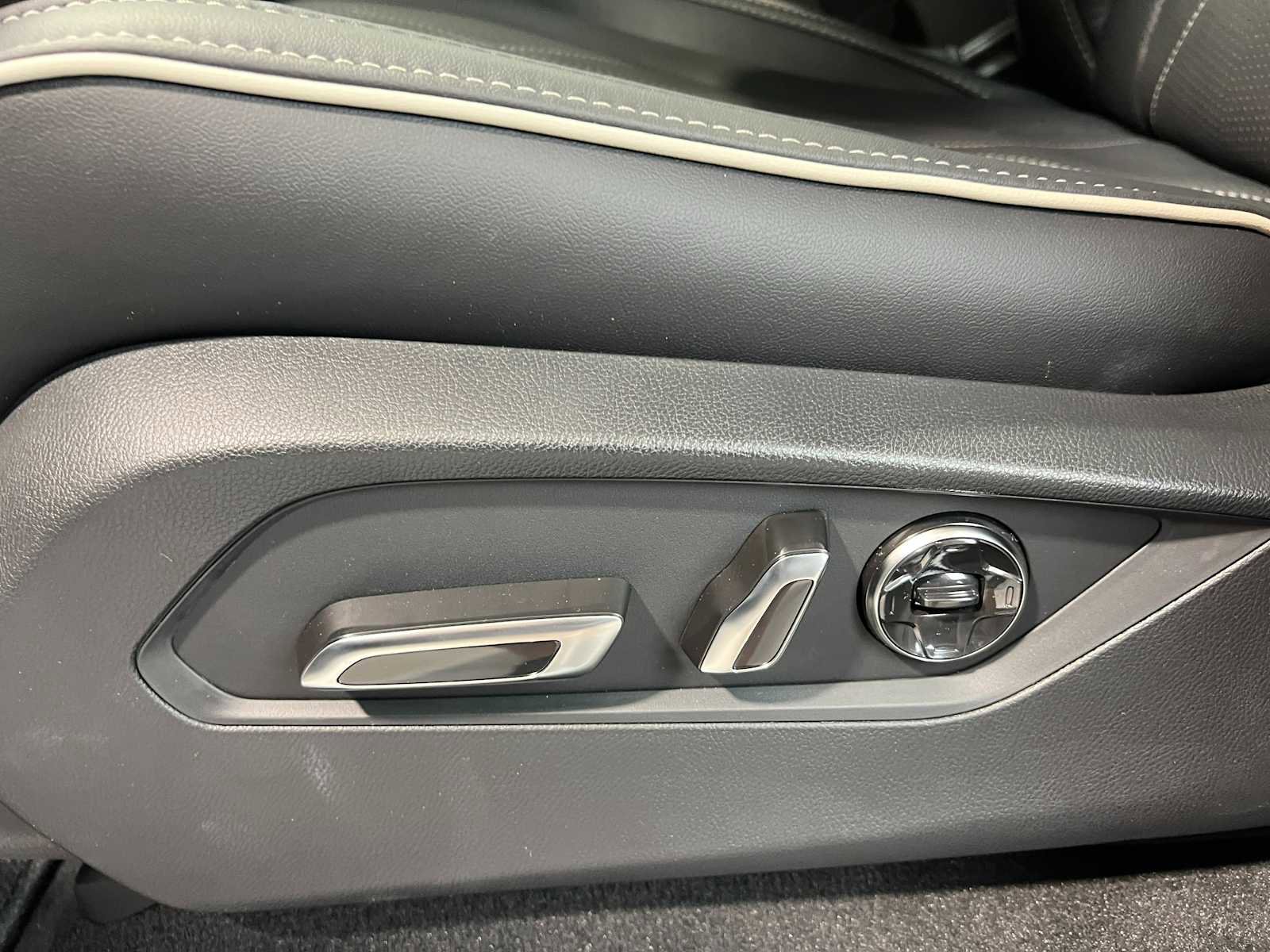 New 2026 Acura MDX SH-AWD w/ Advance Package image 17