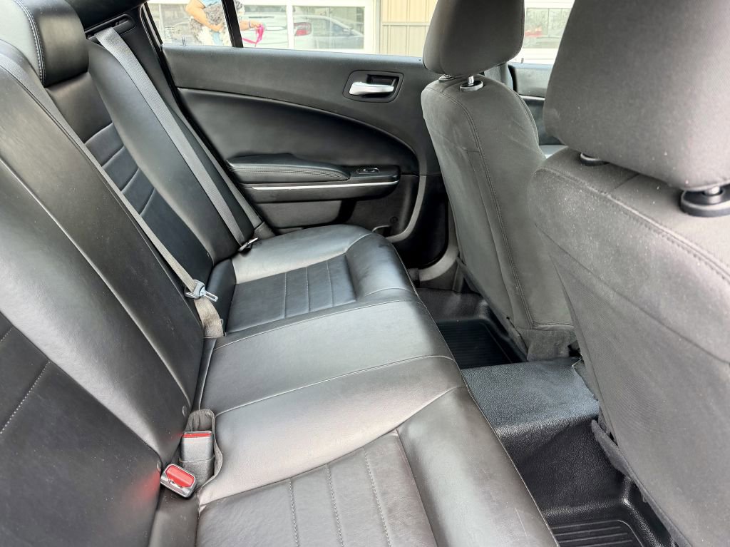 Used 2021 Dodge Charger Police RWD image 17
