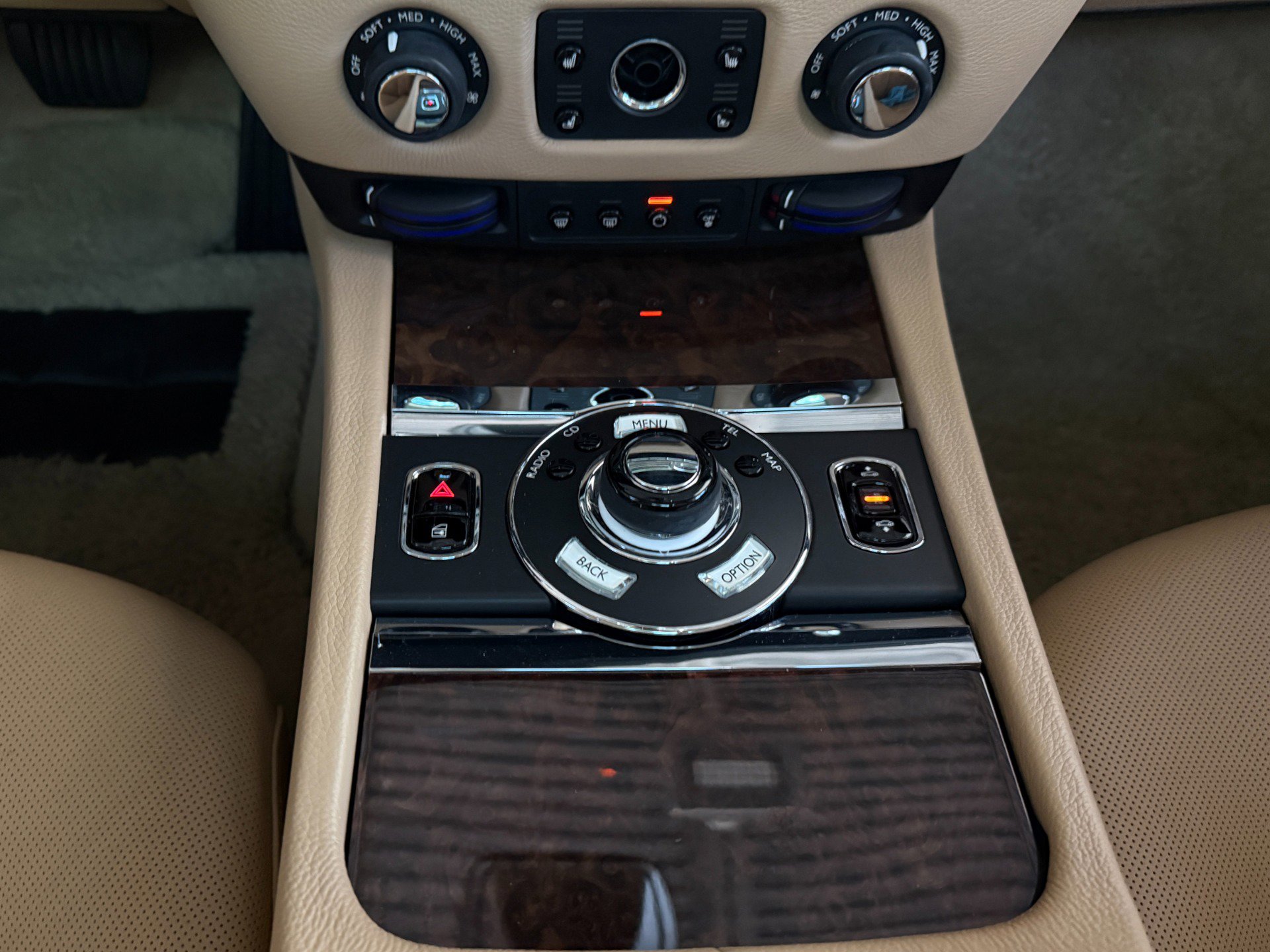 Used 2011 Rolls-Royce Ghost image 37