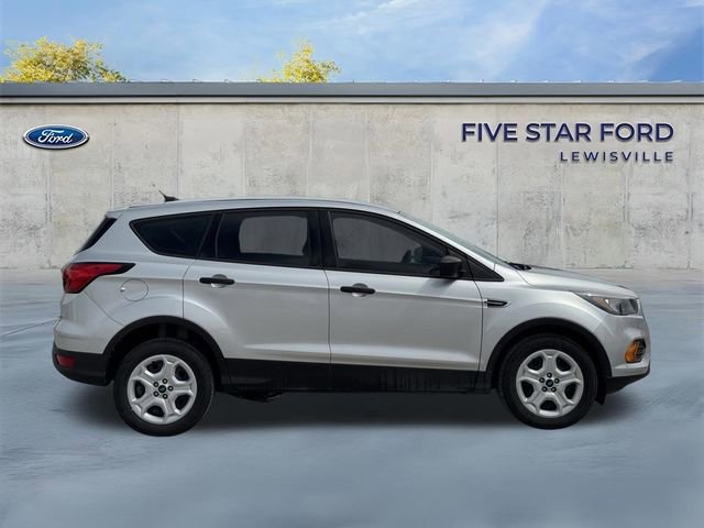 Used 2019 Ford Escape S image 3