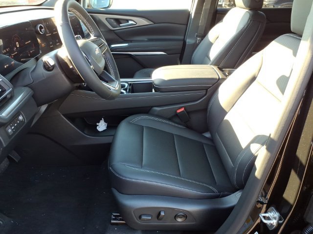 New 2027 Chevrolet Traverse LT AWD/4WD image 6