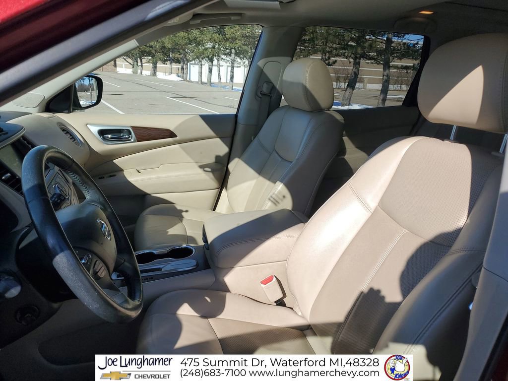 Used 2018 Nissan Pathfinder Platinum image 22
