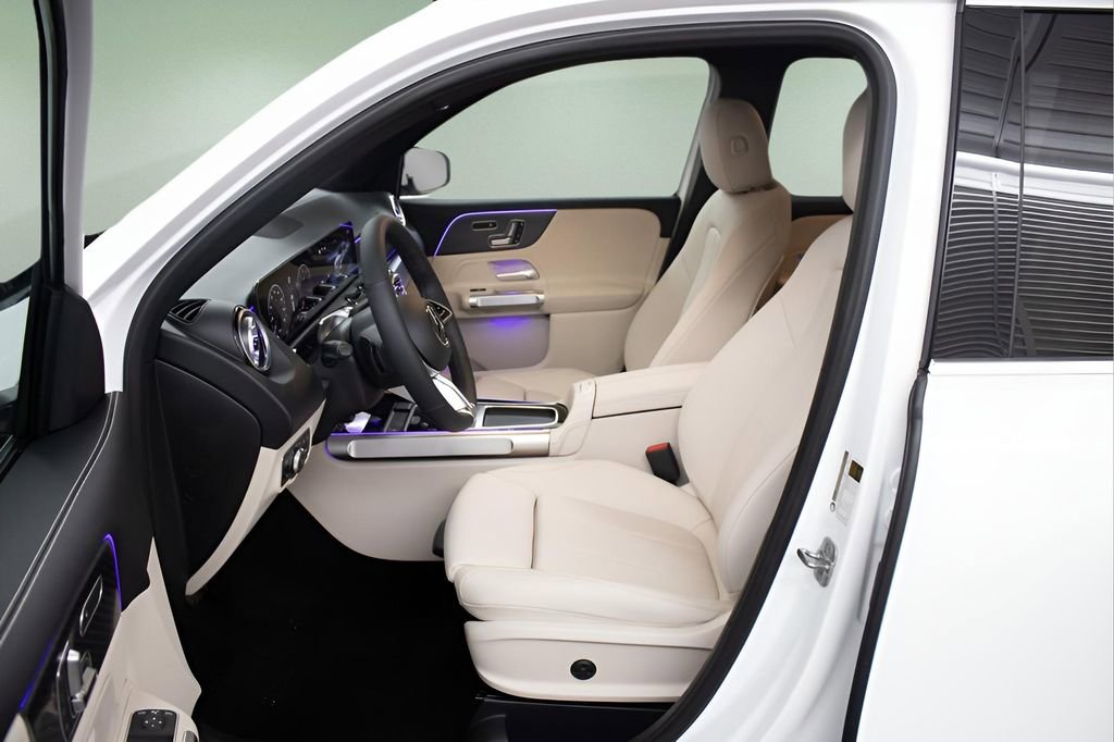 Used 2025 Mercedes-Benz GLB 250 GLB 250 image 13