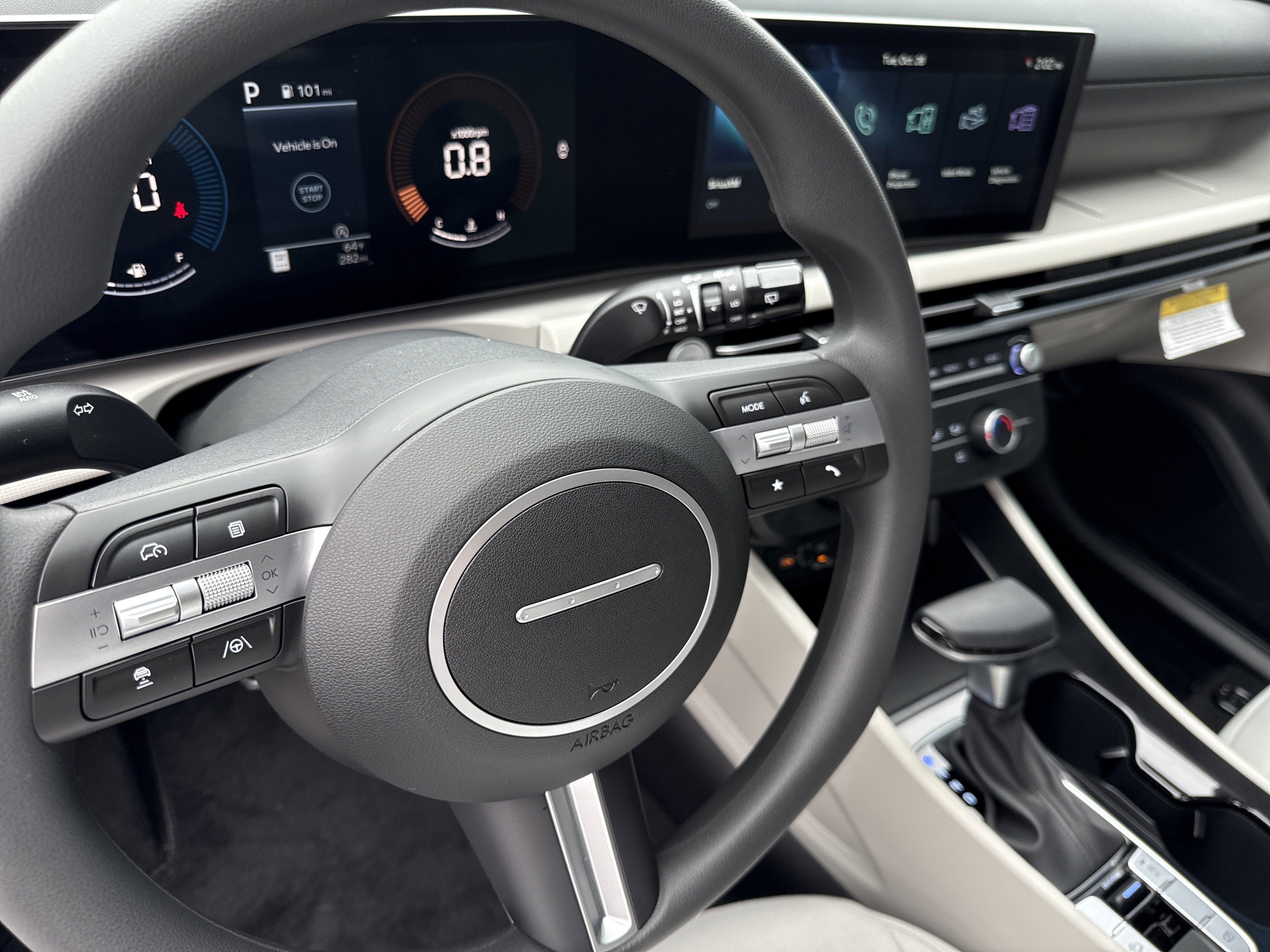 New 2026 Hyundai Tucson SE image 8