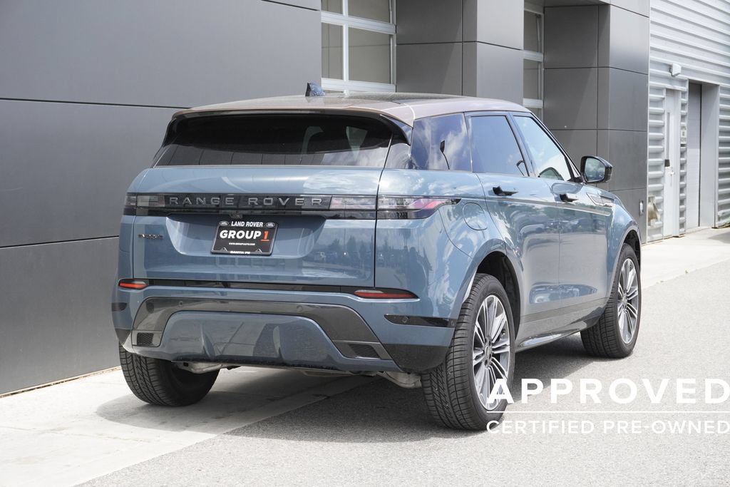 Used 2026 Land Rover Range Rover Evoque Dynamic SE AWD/4WD image 2