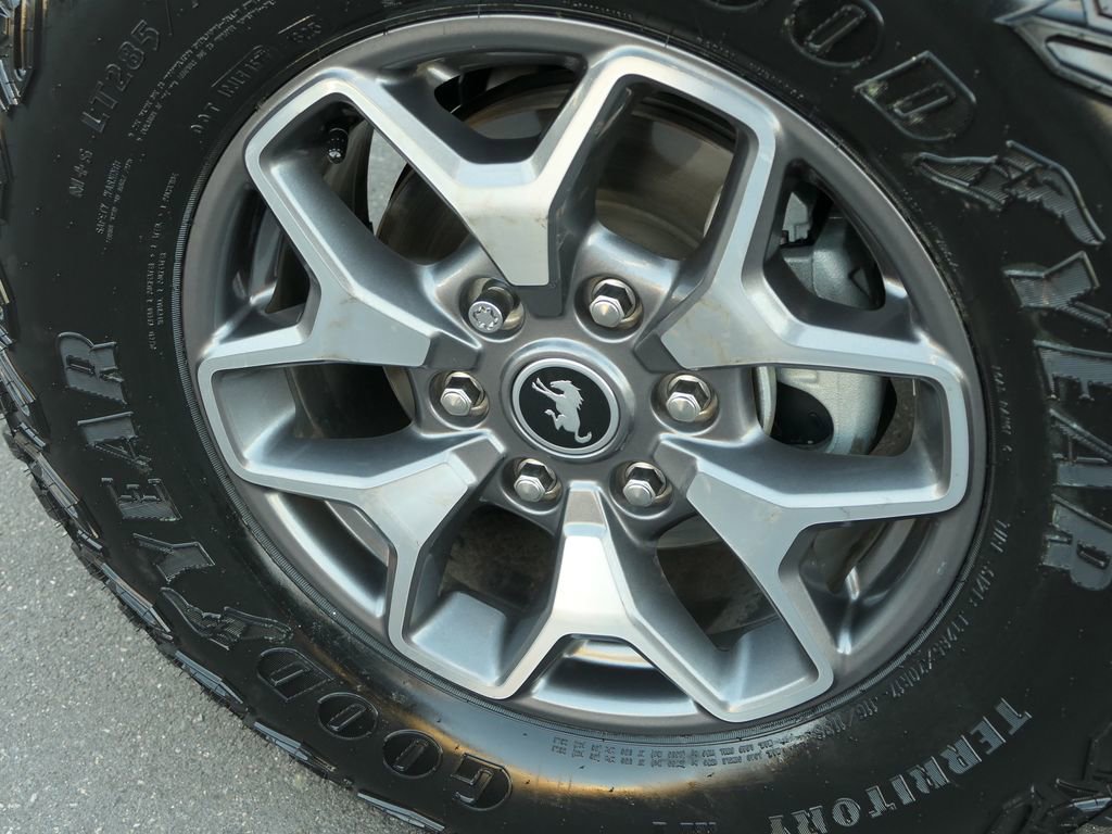 Used 2023 Ford Bronco Badlands image 12