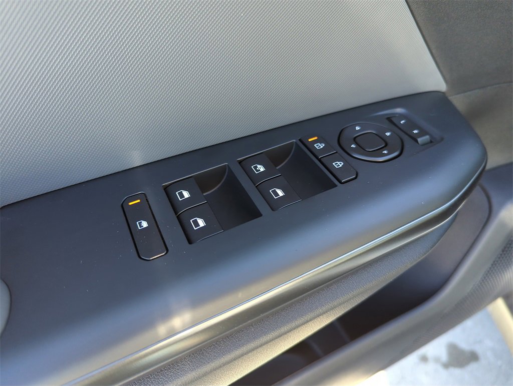 New 2026 Kia K4 LXS image 18