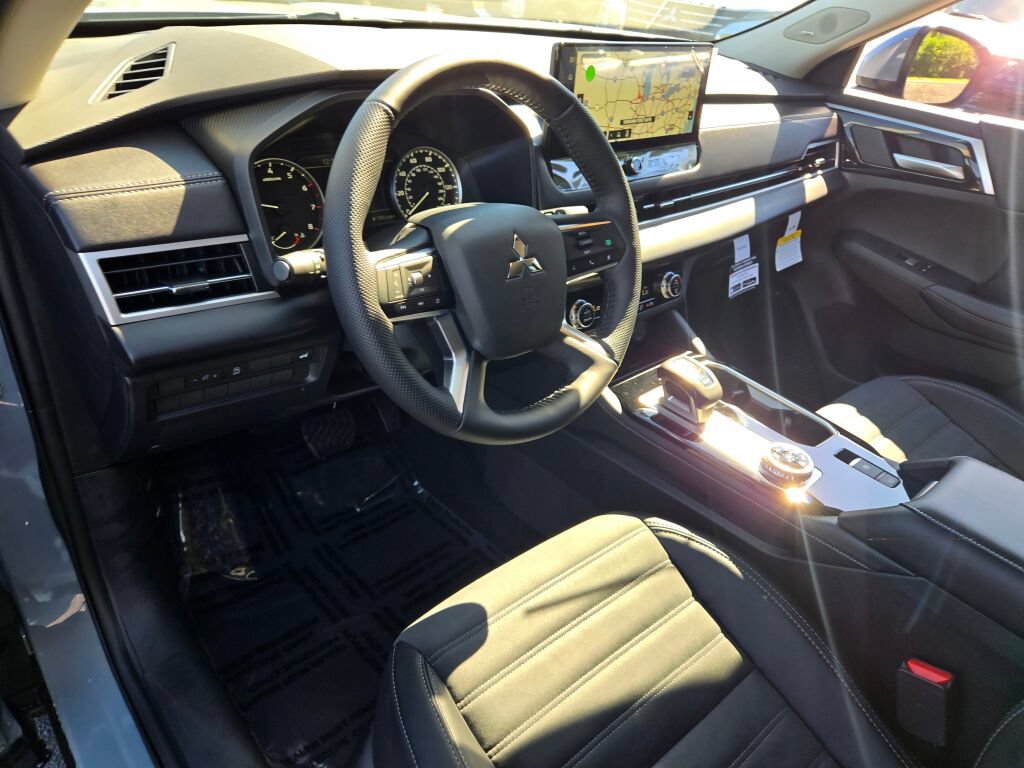 New 2026 Mitsubishi Outlander SE AWD/4WD image 17