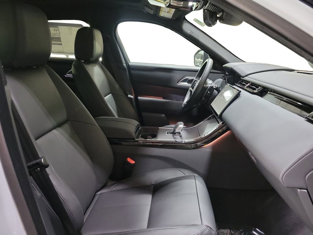 New 2026 Land Rover Range Rover Velar Dynamic SE image 29