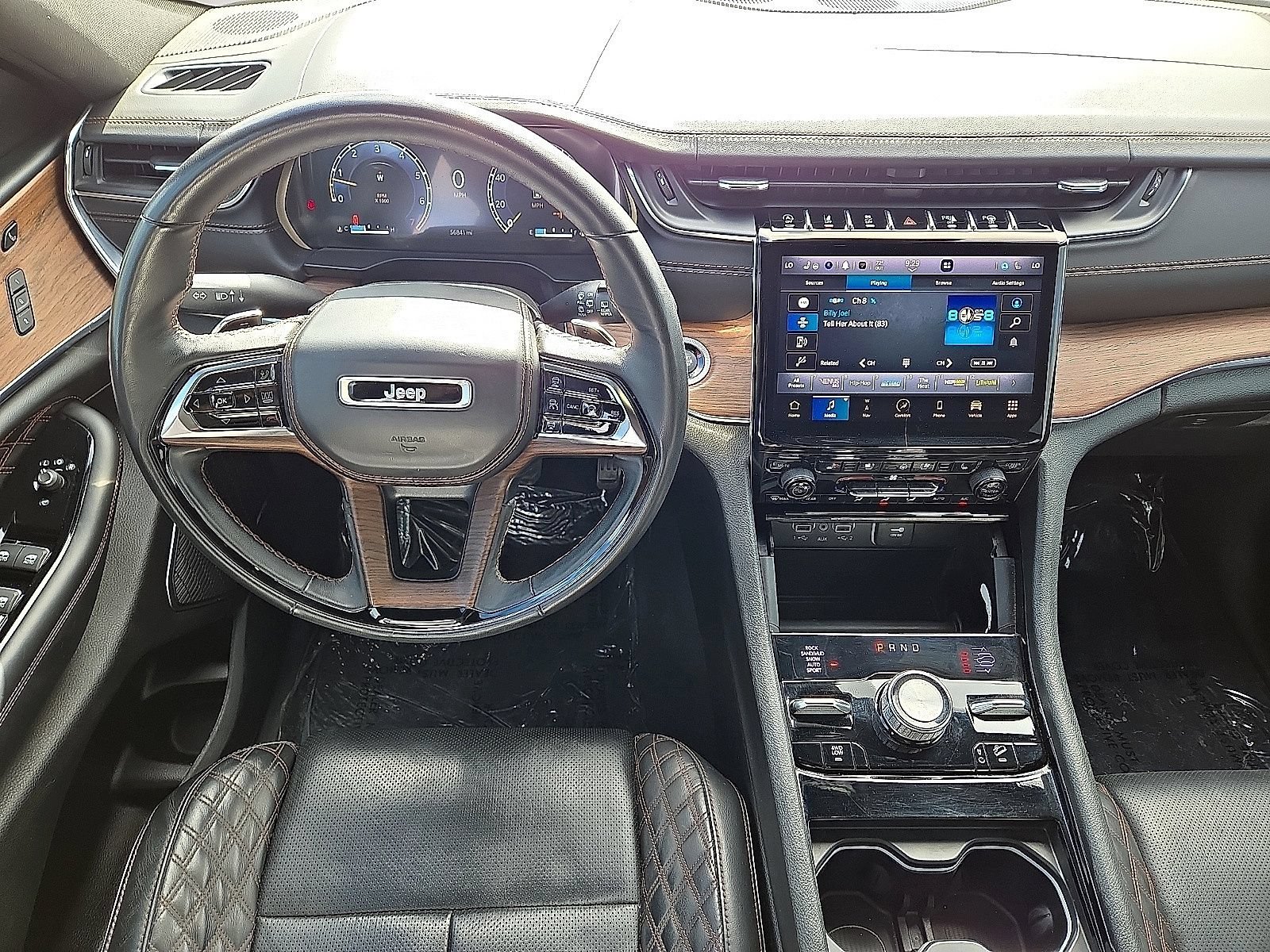 Used 2023 Jeep Grand Cherokee L Summit w/ MOPAR Finishing Package AWD/4WD image 19